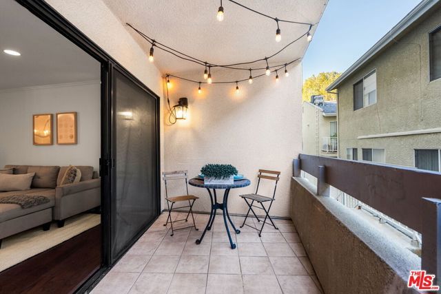 4542 Willis Avenue 103, Sherman Oaks, CA 91403