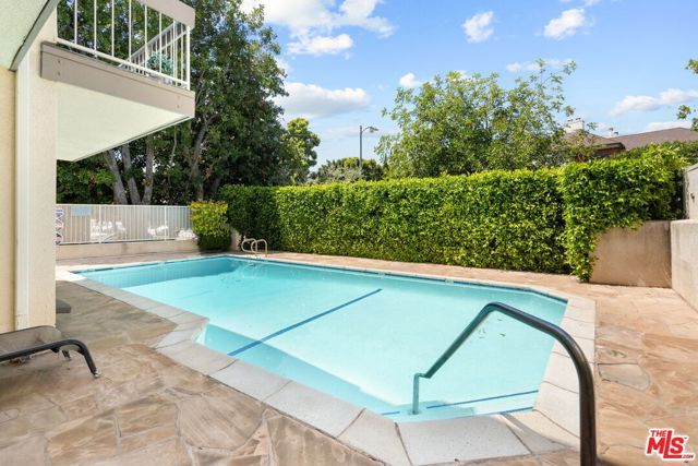 4542 Willis Avenue 103, Sherman Oaks, CA 91403