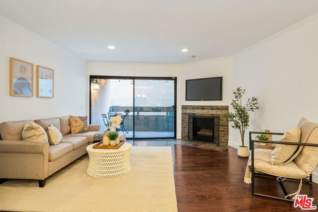 4542 Willis Avenue 103, Sherman Oaks, CA 91403