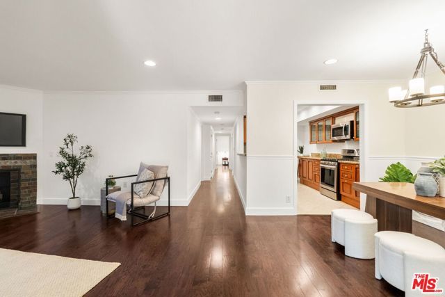 4542 Willis Avenue 103, Sherman Oaks, CA 91403