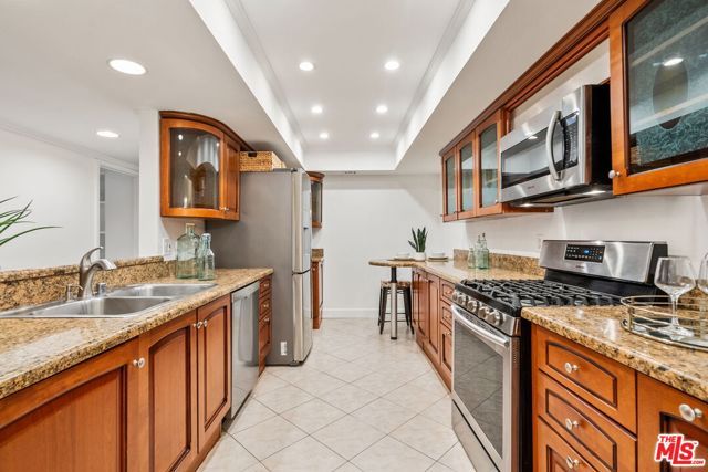 4542 Willis Avenue 103, Sherman Oaks, CA 91403