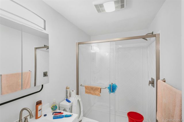 241 Rosevale Avenue, Ronkonkoma, NY 11779