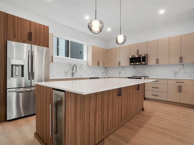 2114 4TH STREET S 7, St Petersburg, FL 33705