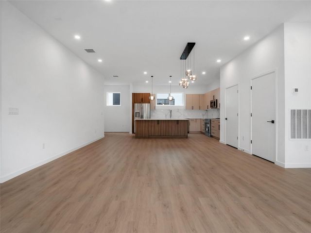 2114 4TH STREET S 7, St Petersburg, FL 33705