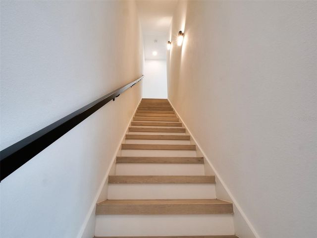 2114 4TH STREET S 7, St Petersburg, FL 33705