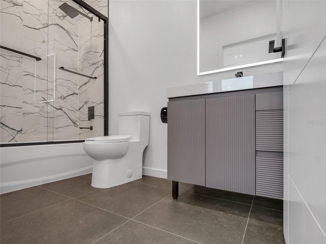 2114 4TH STREET S 7, St Petersburg, FL 33705