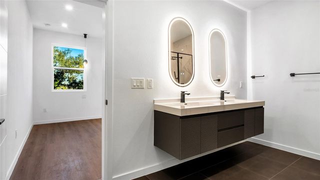 2114 4TH STREET S 7, St Petersburg, FL 33705