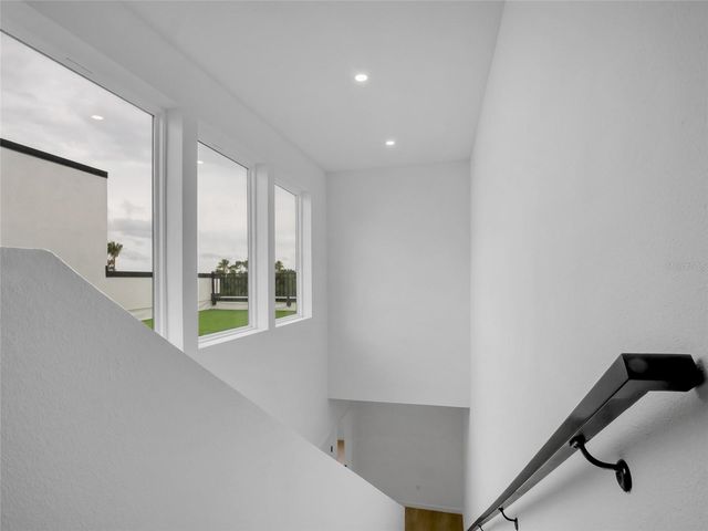 2114 4TH STREET S 7, St Petersburg, FL 33705