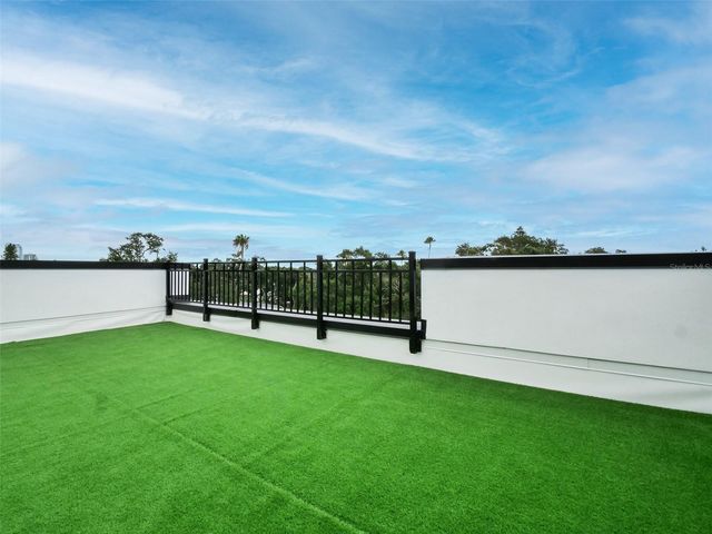 2114 4TH STREET S 7, St Petersburg, FL 33705