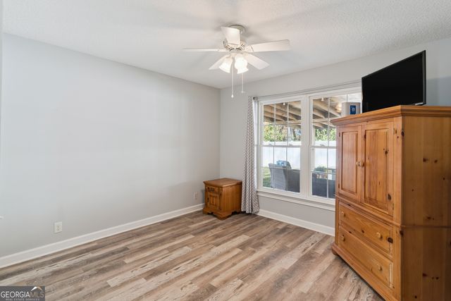 157 Country Walk Circle, Brunswick, GA 31525