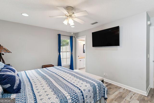 157 Country Walk Circle, Brunswick, GA 31525