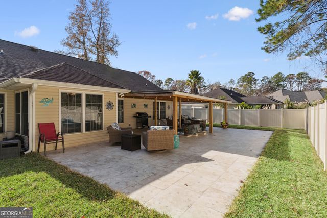 157 Country Walk Circle, Brunswick, GA 31525