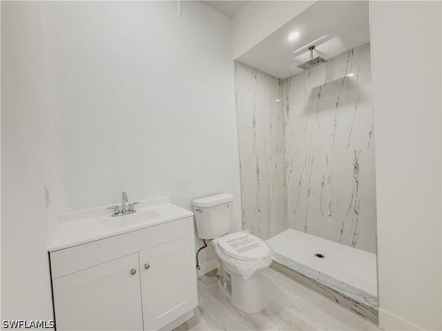 4371 47th AVE NE, Naples, FL 34120