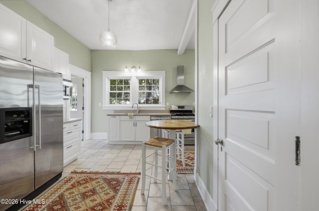 1105 W Church Street, Elizabeth City, NC 27909