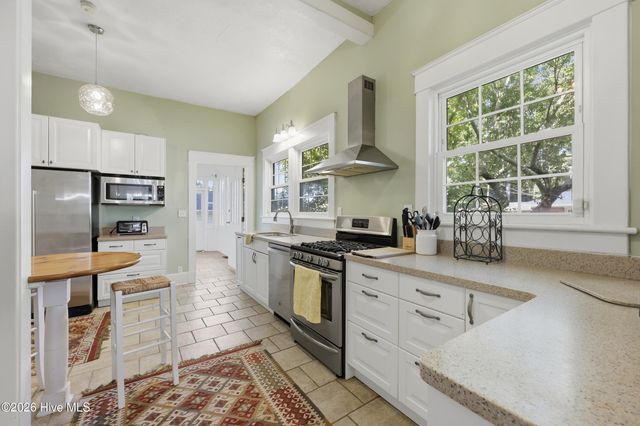 1105 W Church Street, Elizabeth City, NC 27909