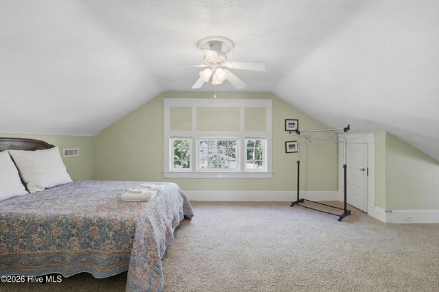1105 W Church Street, Elizabeth City, NC 27909