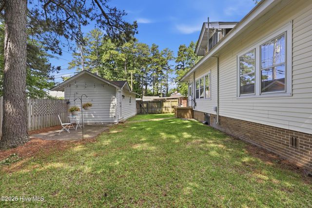 1105 W Church Street, Elizabeth City, NC 27909
