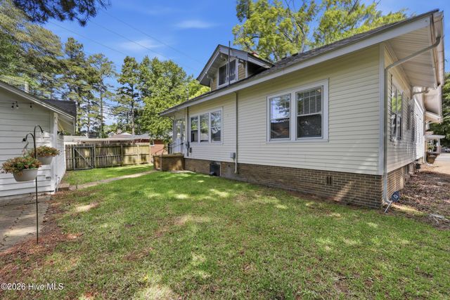 1105 W Church Street, Elizabeth City, NC 27909