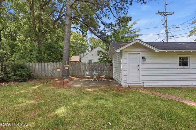 1105 W Church Street, Elizabeth City, NC 27909