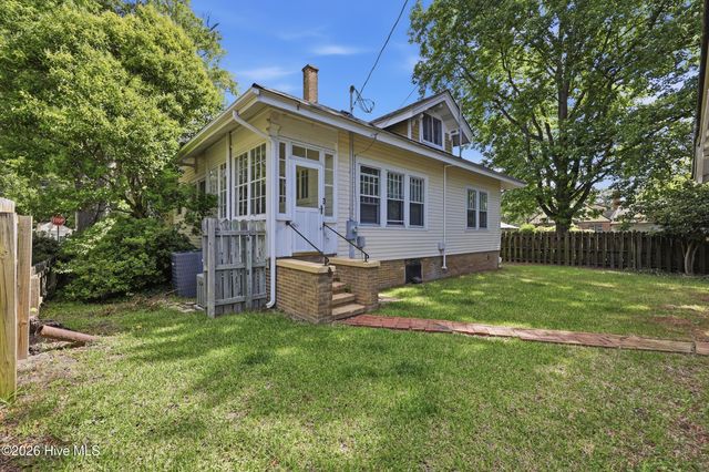 1105 W Church Street, Elizabeth City, NC 27909
