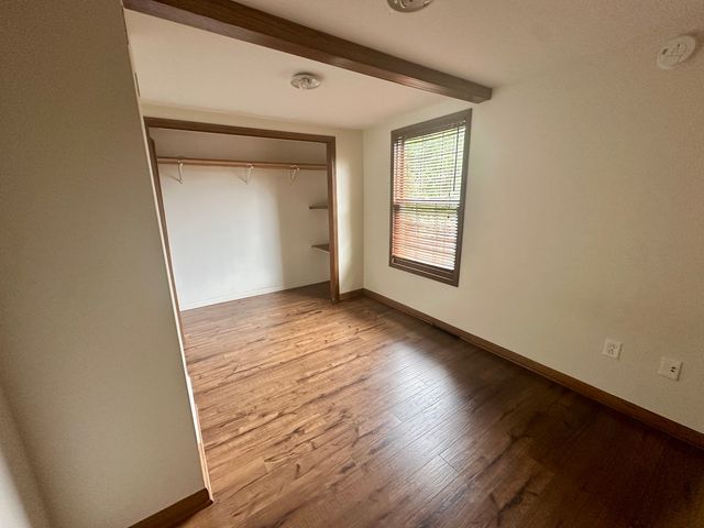 16W031 91ST Street, Burr Ridge, IL 60527