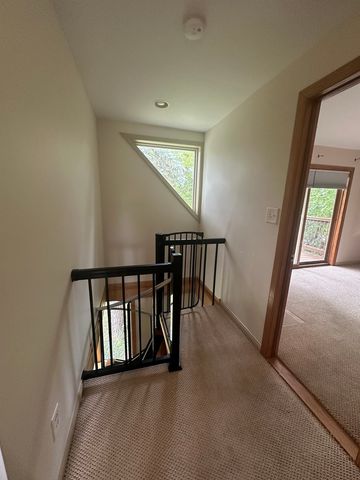 16W031 91ST Street, Burr Ridge, IL 60527