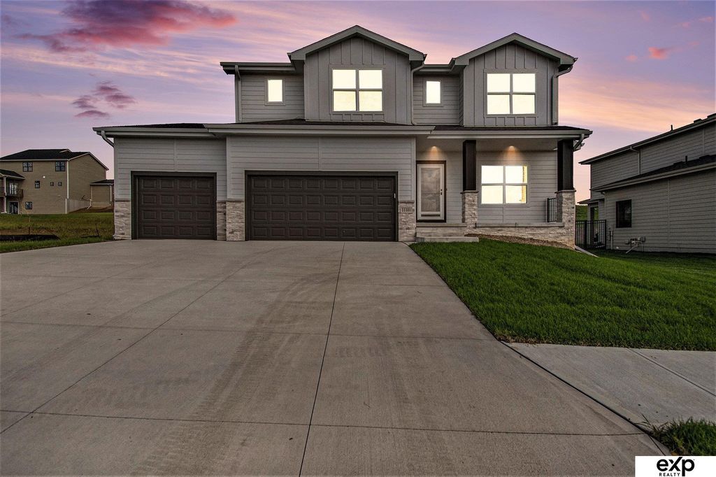 11101 S 217 Street, Gretna, NE 68028