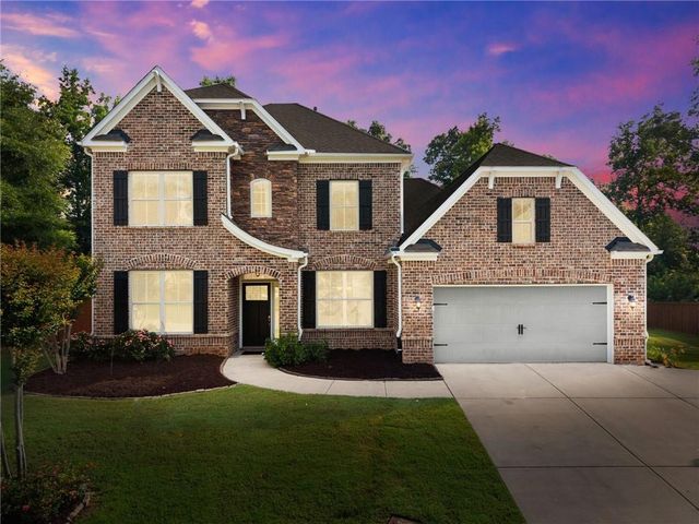 1648 Applecress Court, Hoschton, GA 30548
