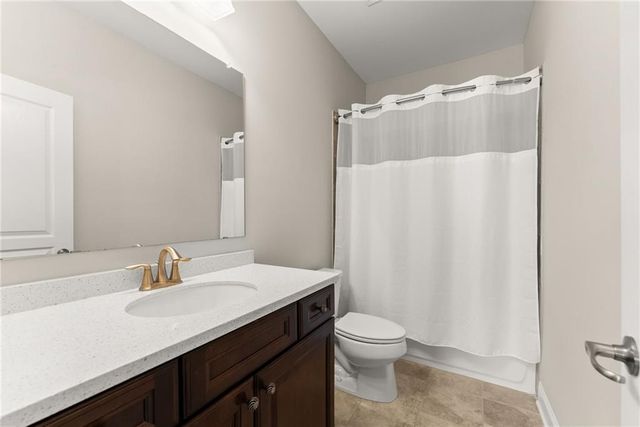 1648 Applecress Court, Hoschton, GA 30548