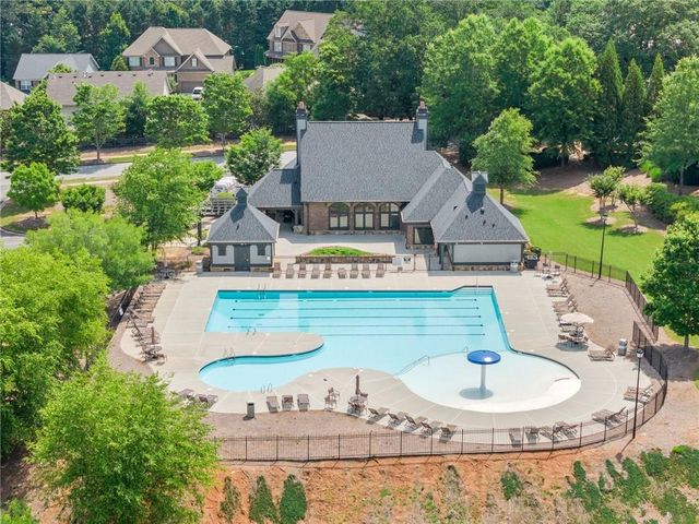 1648 Applecress Court, Hoschton, GA 30548