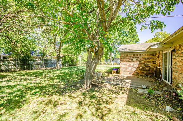 1018 Patricia Drive, Sherman, TX 75090