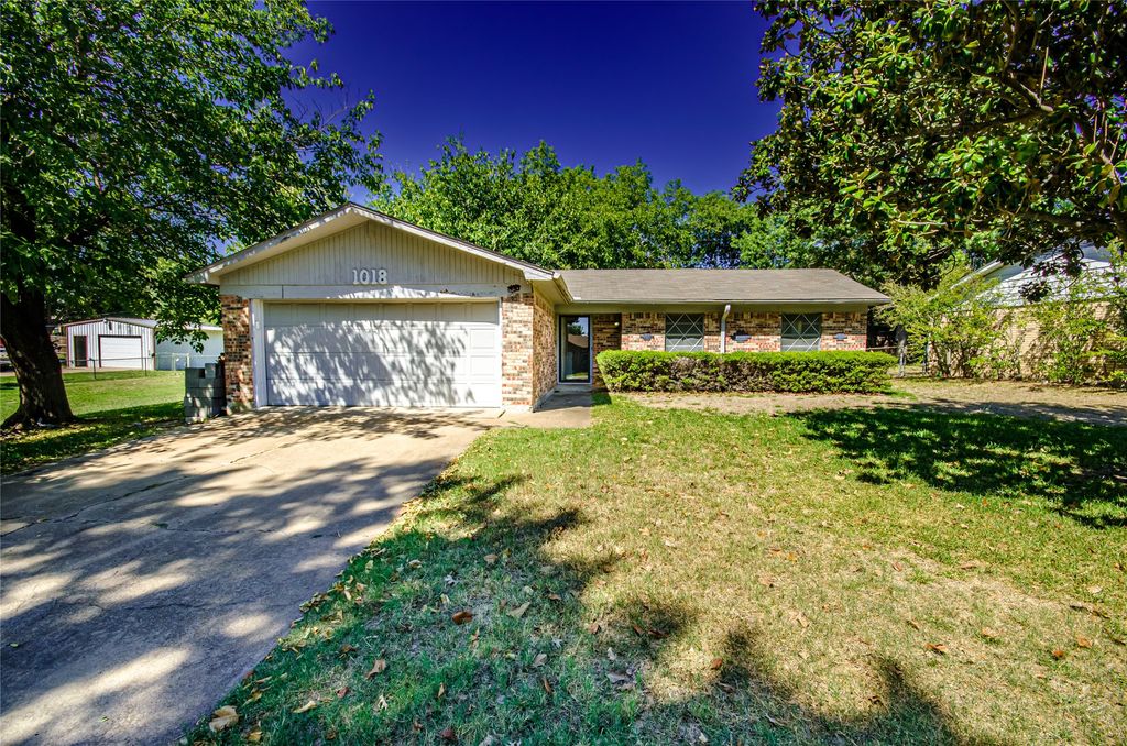 1018 Patricia Drive, Sherman, TX 75090