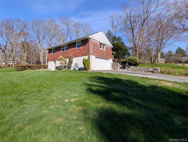 4 Michelle Drive, Newburgh, NY 12550