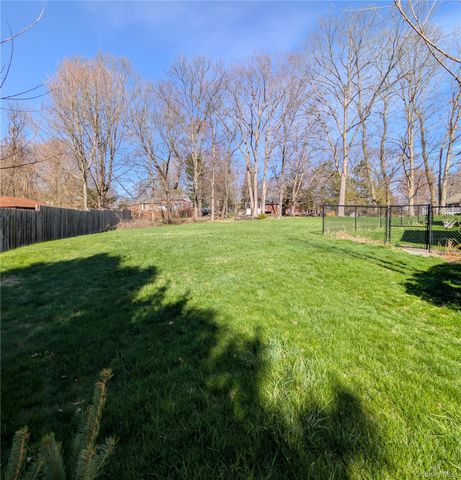 4 Michelle Drive, Newburgh, NY 12550