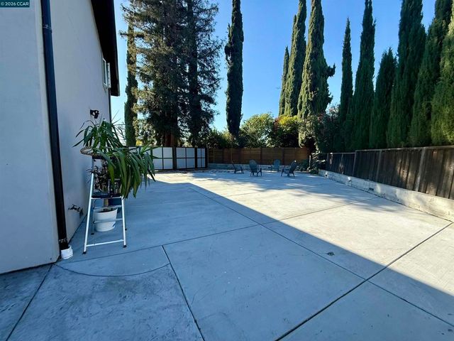 3318 Ellesmere Court, Walnut Creek, CA 94598