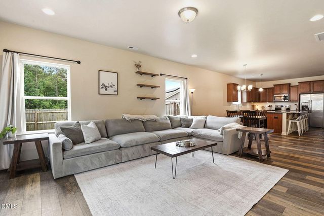 216 Clarendon View Court, Sanford, NC 27330