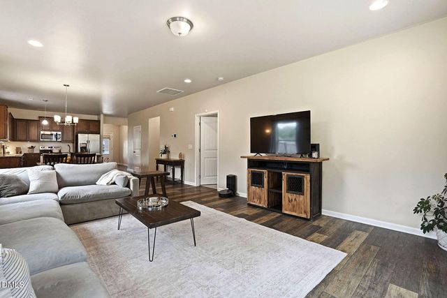 216 Clarendon View Court, Sanford, NC 27330