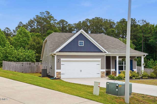 216 Clarendon View Court, Sanford, NC 27330