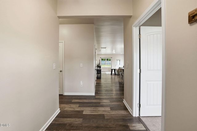 216 Clarendon View Court, Sanford, NC 27330
