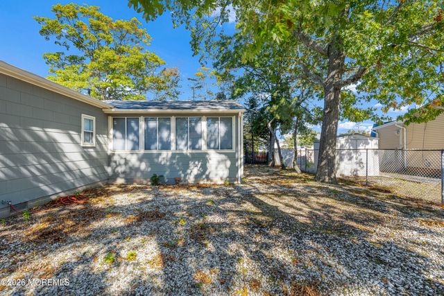 905 Kearny Avenue, Forked River, NJ 08731