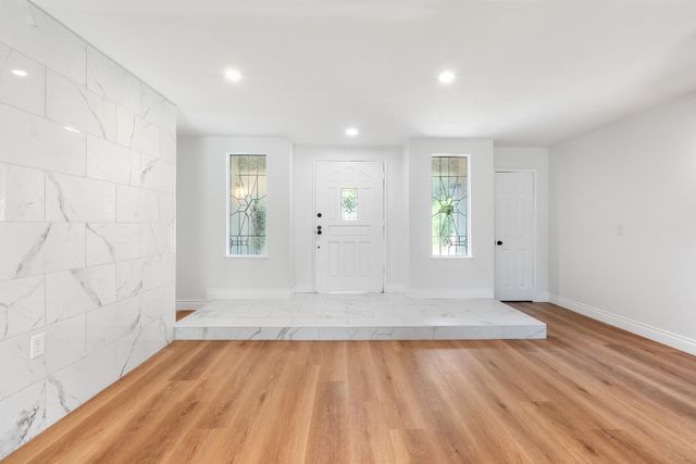 5167 E Dwight Way, Fresno, CA 93727