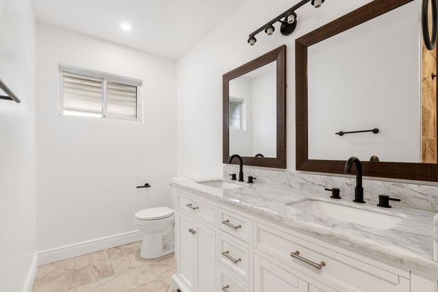 5167 E Dwight Way, Fresno, CA 93727