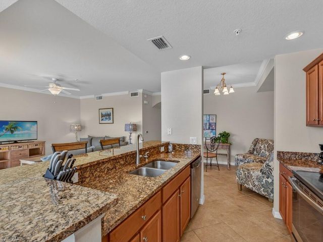 9826 Giaveno CIR # 1527, Naples, FL 34113