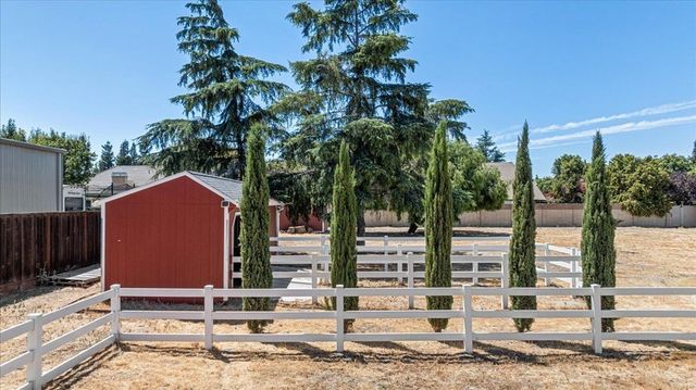 27000 S Hillview St, Tracy, CA 95304