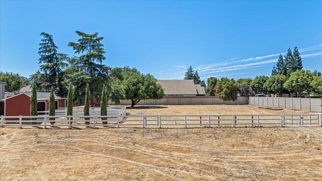 27000 S Hillview St, Tracy, CA 95304