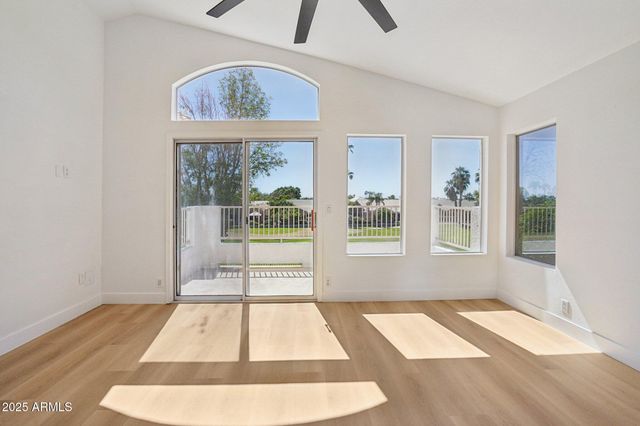 5953 W AURORA Drive, Glendale, AZ 85308