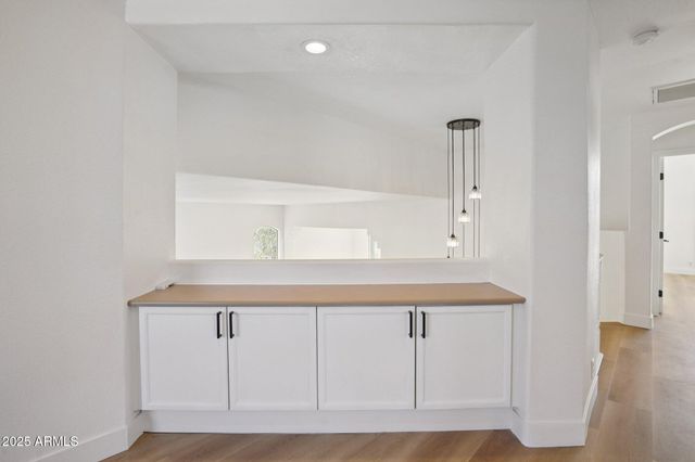 5953 W AURORA Drive, Glendale, AZ 85308