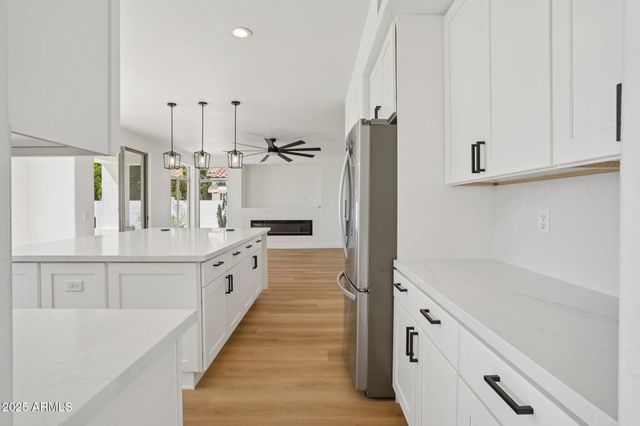 5953 W AURORA Drive, Glendale, AZ 85308