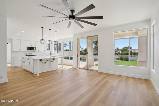 5953 W AURORA Drive, Glendale, AZ 85308