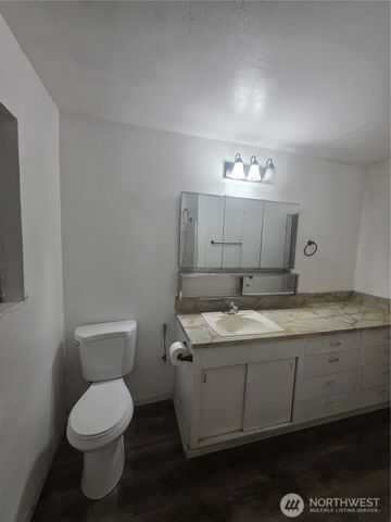 214 s 52nd Street, Tacoma, WA 98408